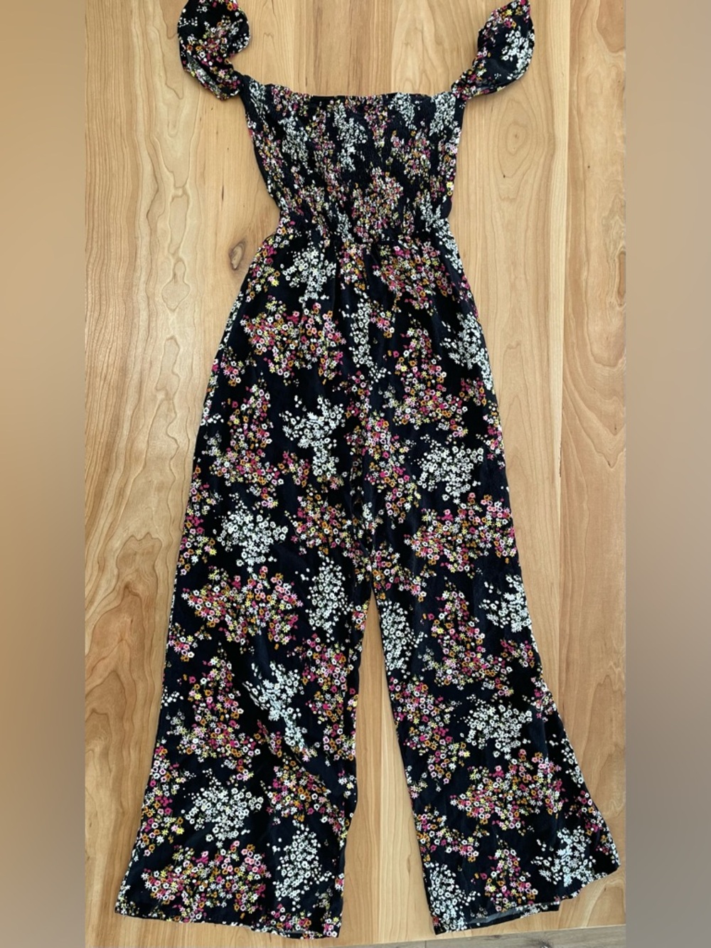 Mi Ami XS Black Floral Pant Jumpsuit Smocked Waist Flutter Sleeve